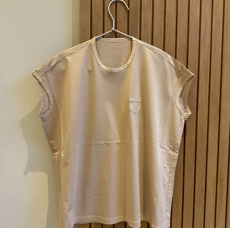 gauche T046